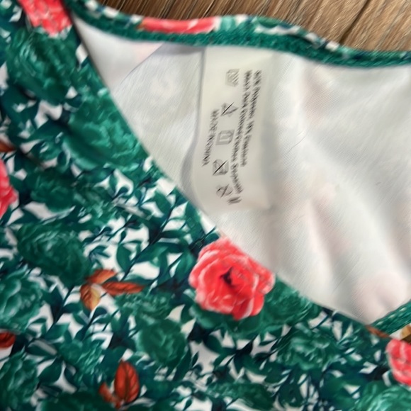 NWOT Floerns Floral Frill Trim High Cut Bikini Medium 2 piece bathing suit - Picture 5 of 11